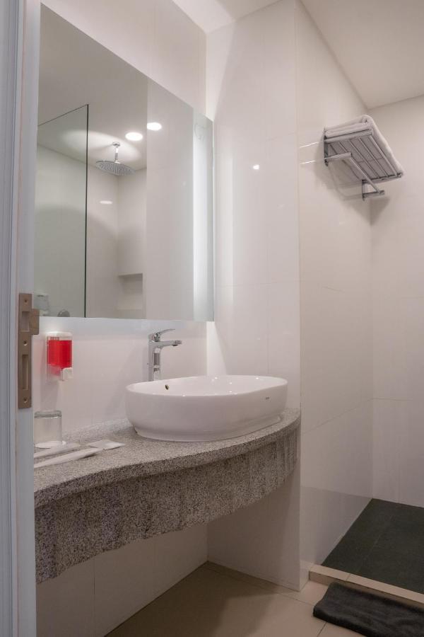 Grand G7 Hotel Pasar Baru Jakarta Buitenkant foto